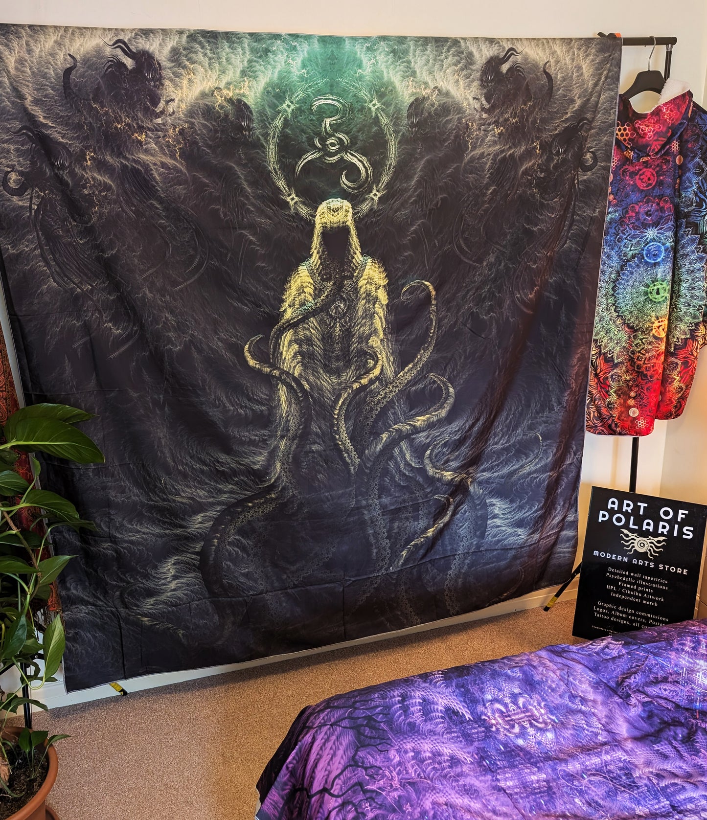 Fractal Hastur - The King in Yellow | Decorative Tapestry